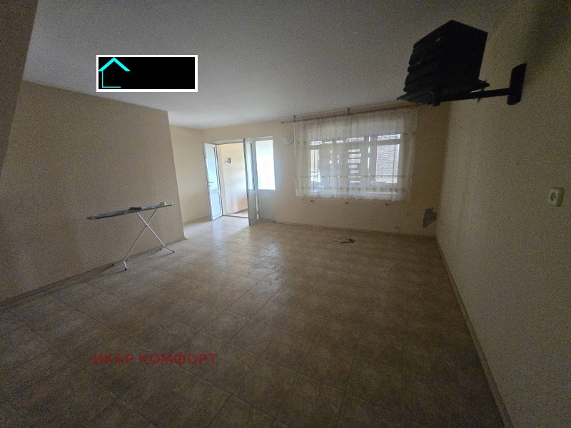 Продава  Къща област Русе , с. Червена вода , 420 кв.м | 71888487 - изображение [3]
