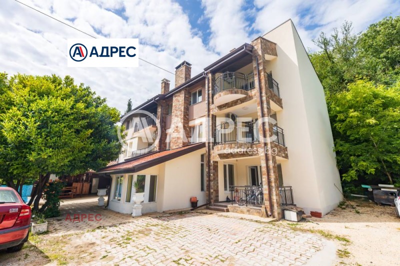Продава  Хотел област Добрич , гр. Каварна , 414 кв.м | 28370690