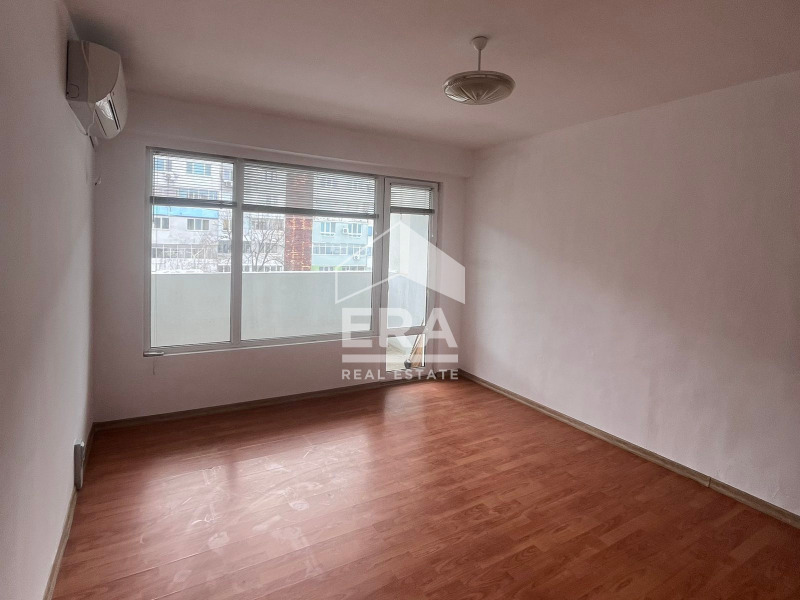 Продава 3-СТАЕН, гр. Русе, Дружба 3, снимка 3 - Апартаменти - 53086449