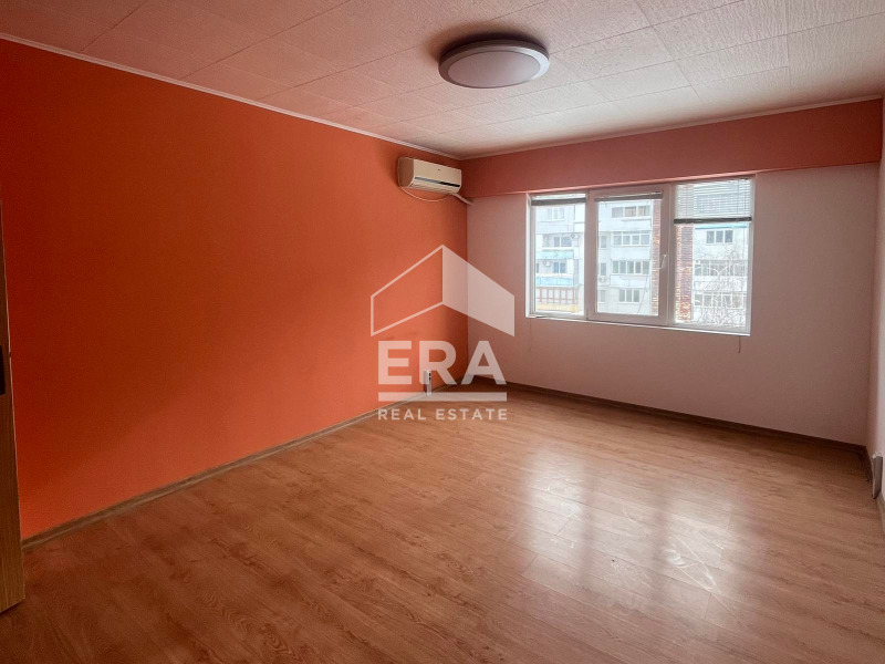 Продава 3-СТАЕН, гр. Русе, Дружба 3, снимка 4 - Апартаменти - 53086449