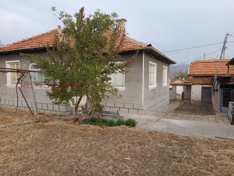 Продава КЪЩА, с. Бъта, област Пазарджик, снимка 3 - Къщи - 52755932