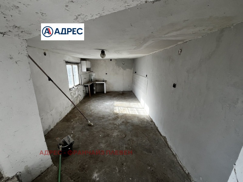 Продава КЪЩА, с. Писарово, област Плевен, снимка 6 - Къщи - 53162385