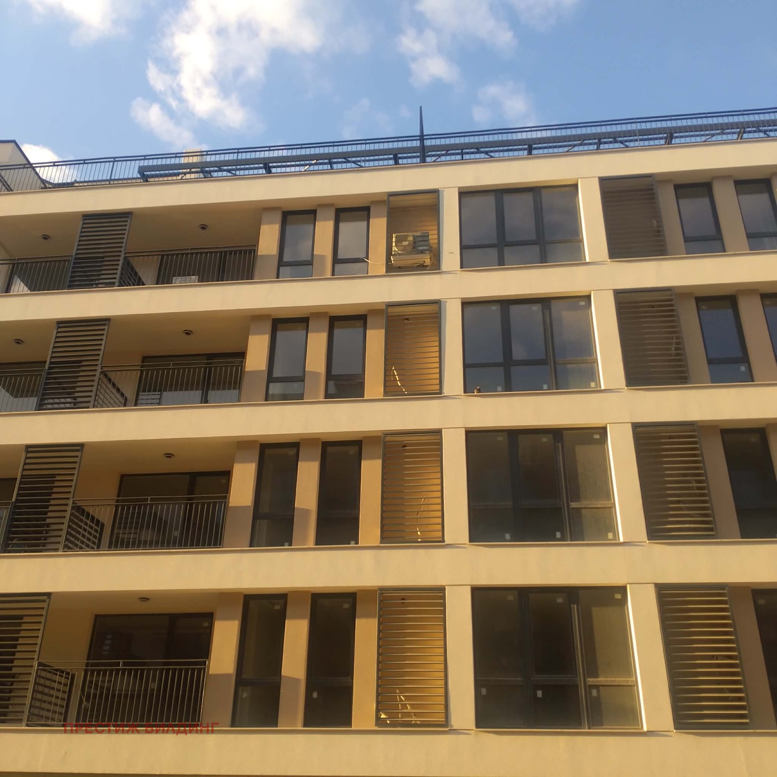 Продава ГАРАЖ, ПАРКОМЯСТО, гр. София, Малинова долина, снимка 6 - Гаражи и паркоместа - 53442234