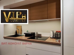 3-стаен град Варна, Център 6