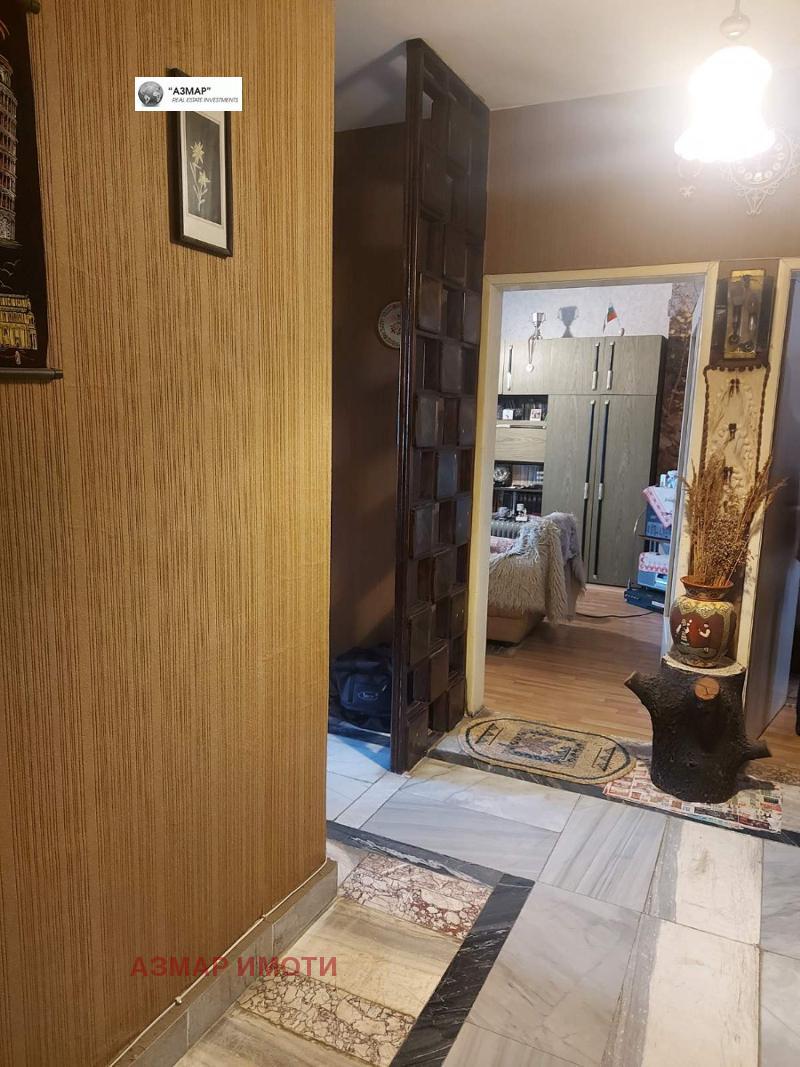 En venta  1 dormitorio Sofia , Lyulin 10 , 77 metros cuadrados | 80096181 - imagen [4]