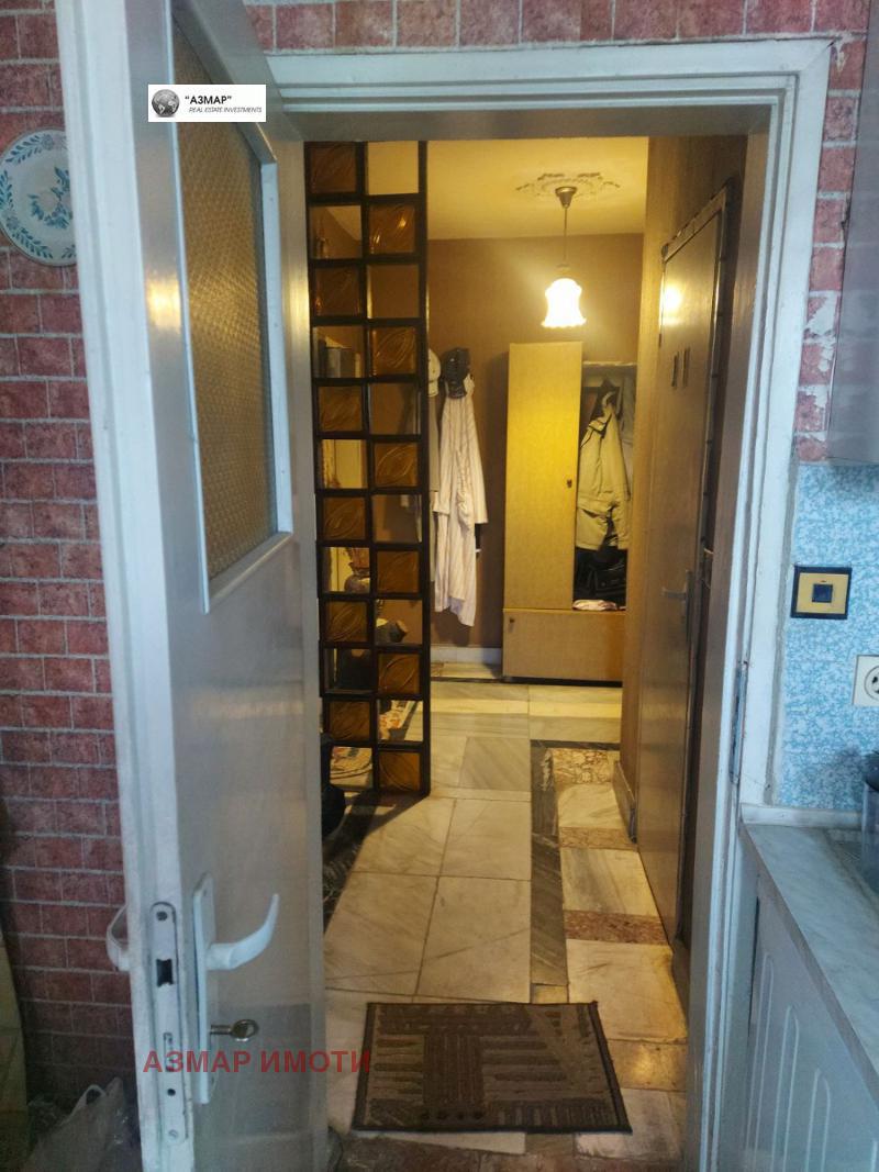 En venta  1 dormitorio Sofia , Lyulin 10 , 77 metros cuadrados | 80096181 - imagen [7]