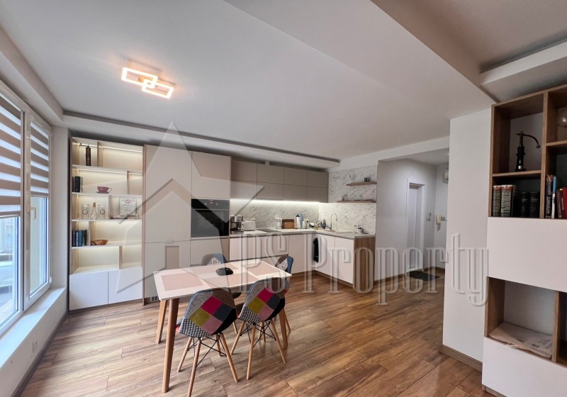 Продава 3-СТАЕН, гр. Стара Загора, Център, снимка 6 - Апартаменти - 52710053