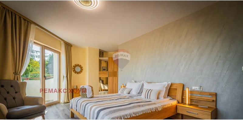 Продава КЪЩА, гр. Балчик, област Добрич, снимка 5 - Къщи - 52166334