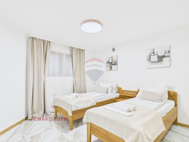 Продава КЪЩА, гр. Балчик, област Добрич, снимка 11 - Къщи - 52166334