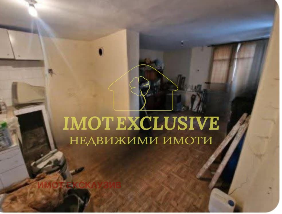 Продава КЪЩА, гр. Пловдив, Христо Смирненски, снимка 2 - Къщи - 53012166