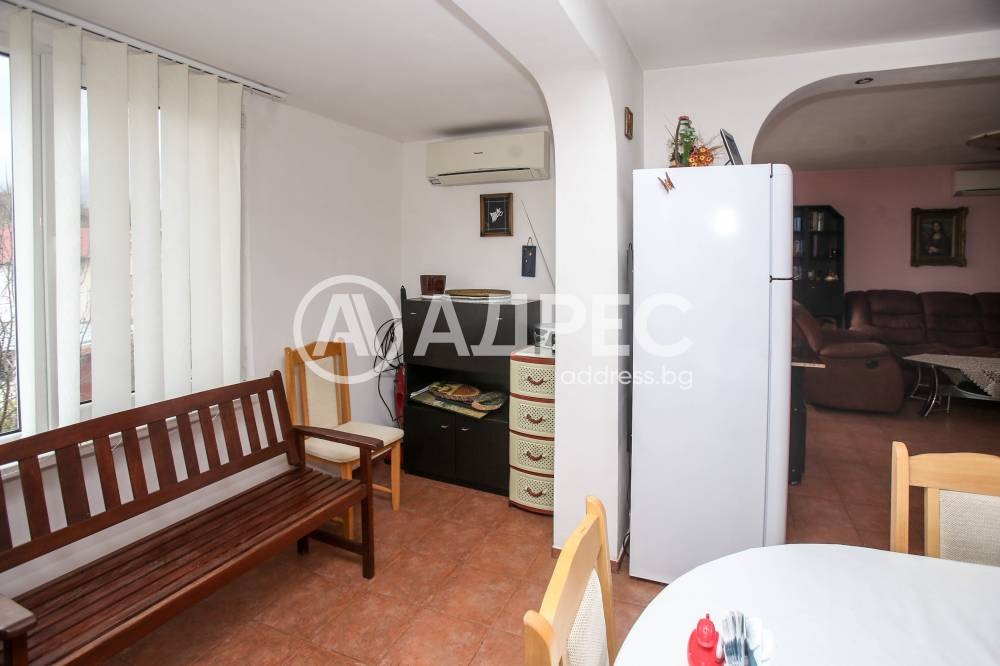 Продава КЪЩА, гр. София, гр. Банкя, снимка 16 - Къщи - 55639102