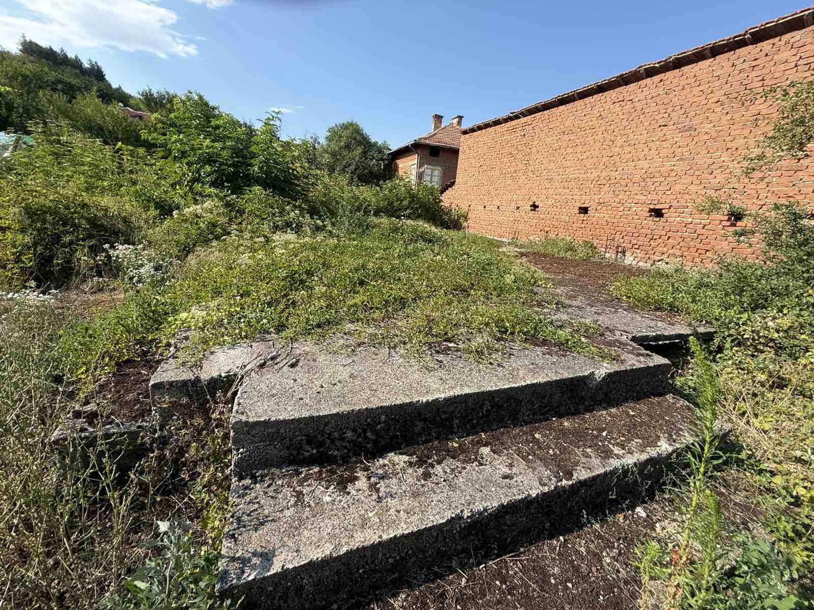 Продава ПАРЦЕЛ, с. Шишковци, област Кюстендил, снимка 3 - Парцели - 55744797