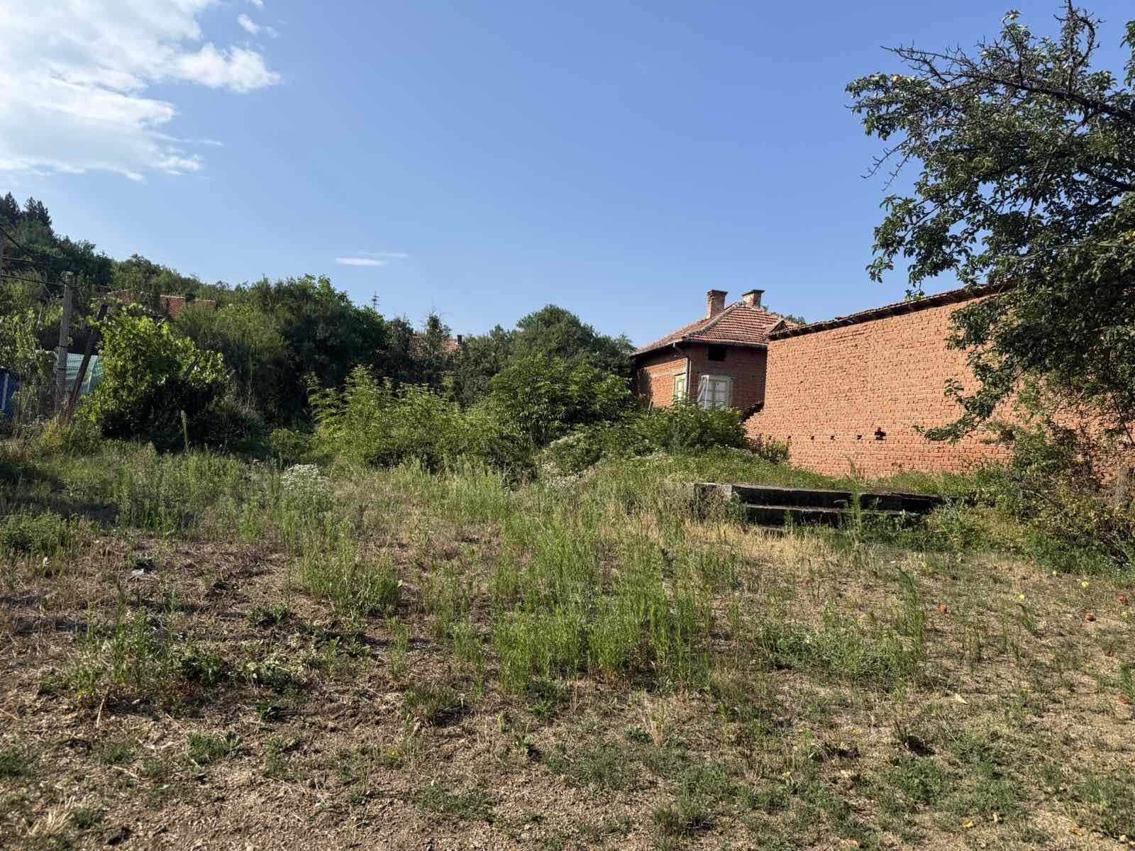 Продава ПАРЦЕЛ, с. Шишковци, област Кюстендил