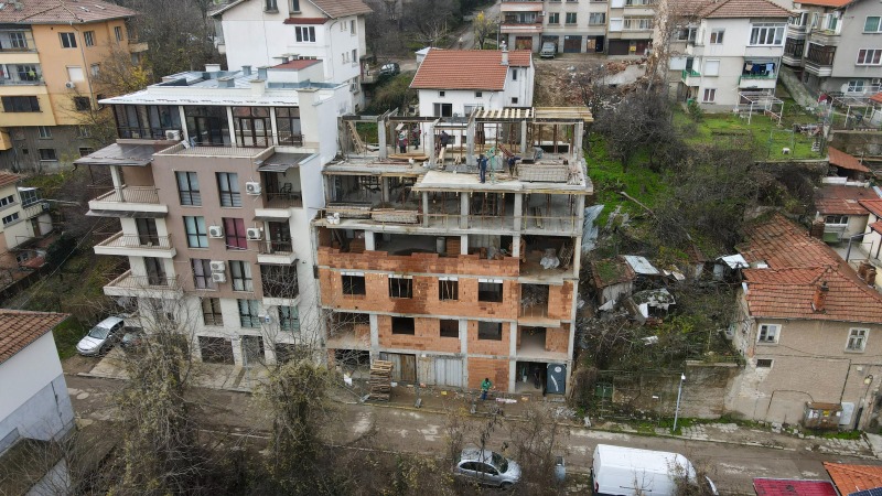 Продава 3-СТАЕН, гр. Плевен, Идеален център, снимка 2 - Апартаменти - 51656169