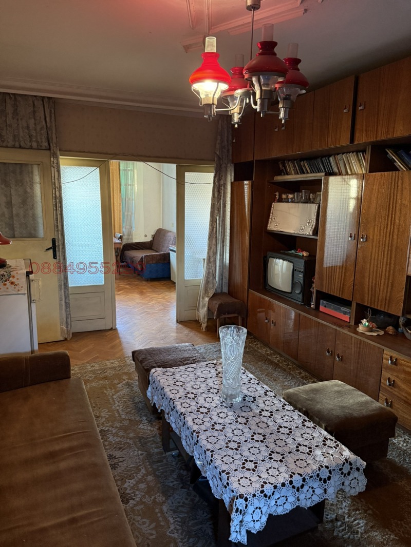 Продава 4-СТАЕН, гр. Разград, Варош, снимка 3 - Апартаменти - 52780957