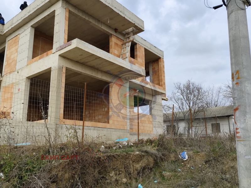 Продава КЪЩА, гр. Варна, м-т Горна Трака, снимка 3 - Къщи - 48847184