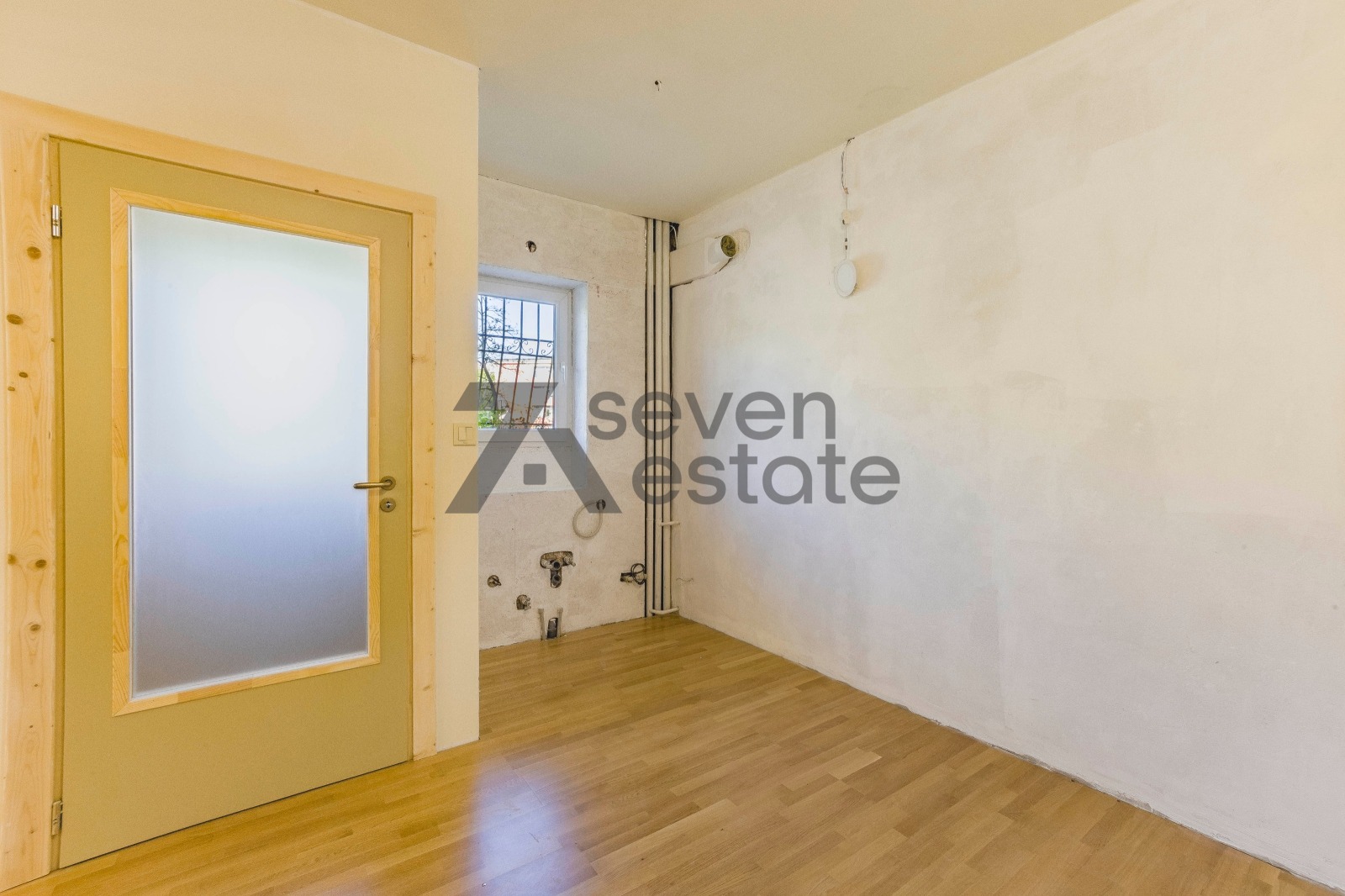 Продава 2-СТАЕН, гр. София, Толстой, снимка 8 - Апартаменти - 54591588
