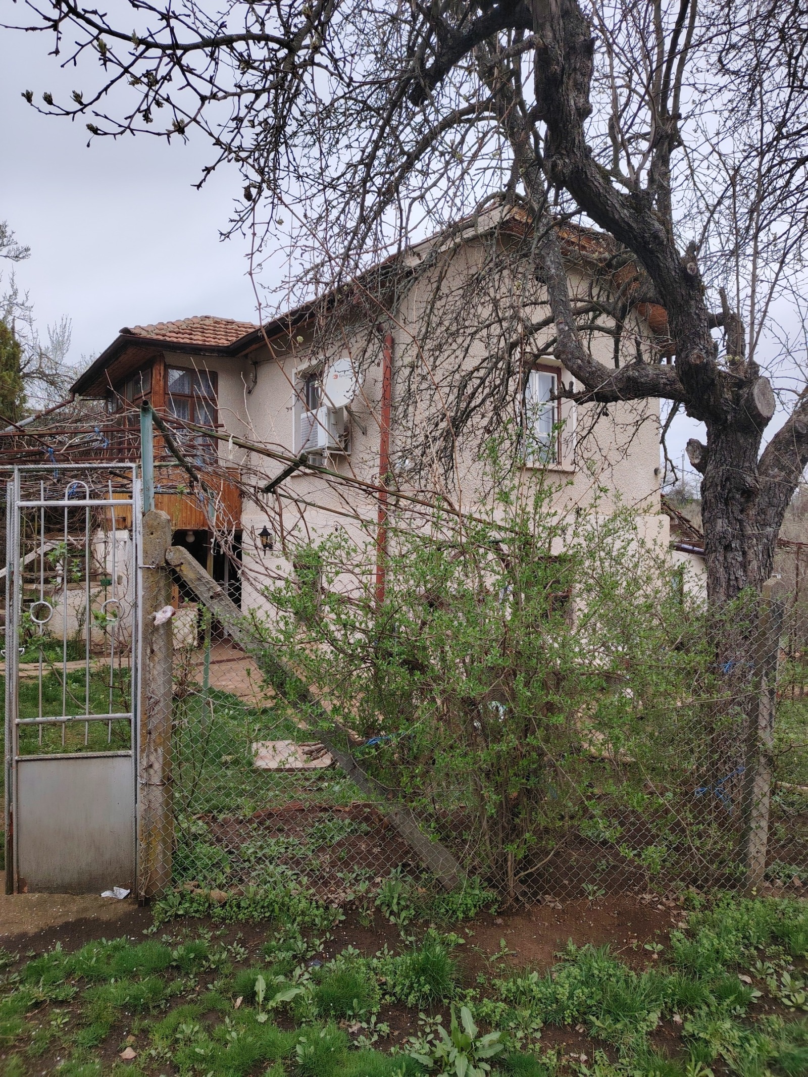 Продава КЪЩА, гр. Драгоман, област София област, снимка 2 - Къщи - 49917353