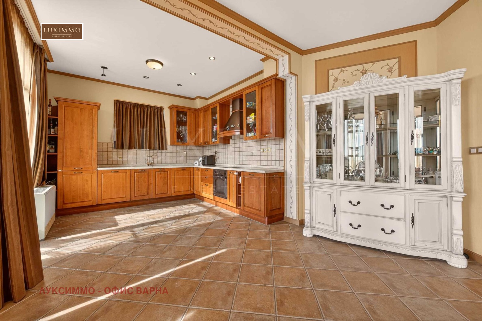 Продава КЪЩА, гр. Варна, м-т Евксиноград, снимка 6 - Къщи - 53608951