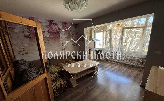 Продава 2-СТАЕН, гр. Велико Търново, Колю Фичето, снимка 1 - Aпартаменти - 46918221