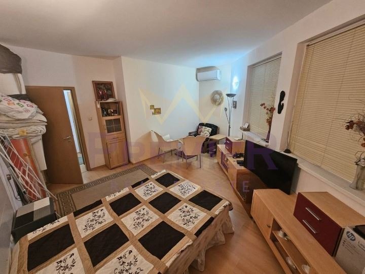 À venda  1 quarto região Burgas , k.k. Slantchev briag , 50 m² | 55682978 - imagem [2]
