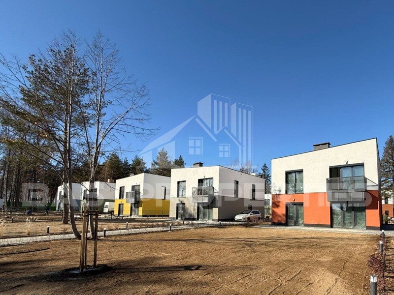 Продава  Къща област София , с. Вакарел , 219 кв.м | 56084082