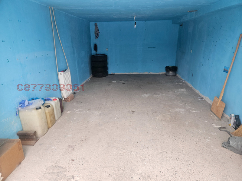 Продава ГАРАЖ, ПАРКОМЯСТО, гр. Мездра, област Враца, снимка 4 - Гаражи и паркоместа - 53036570