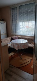 Продава 3-СТАЕН, град Хасково, Възраждане • 80000 € / 156466.40 лв. • 56045151 2