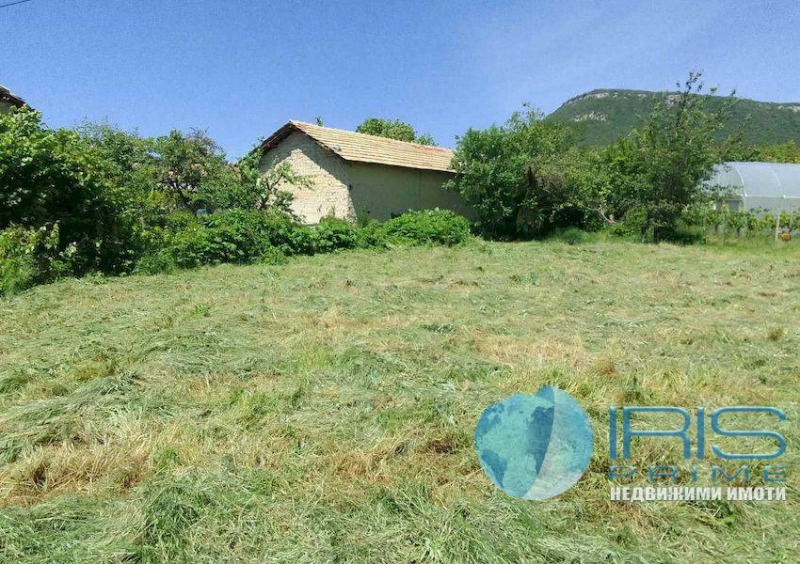 Продава ПАРЦЕЛ в област Шумен, с. Троица - 630 кв.м / 35 000 € » 68 454.05 лв., ИРИС ПРАЙМ ЕООД