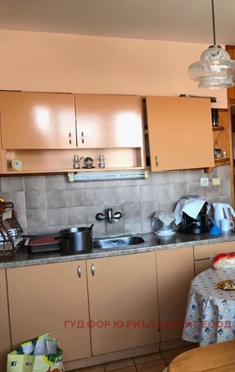 Продава 2-СТАЕН, гр. София, Гео Милев