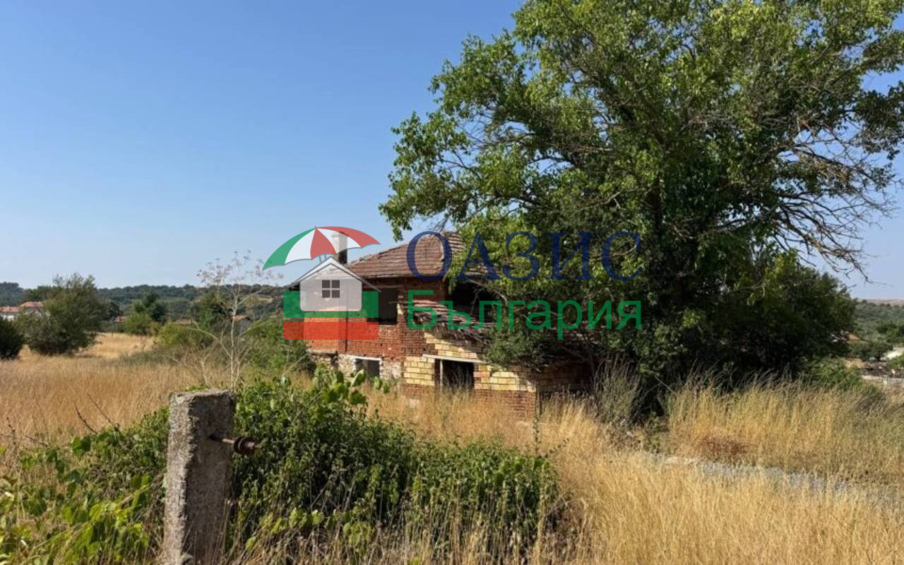 Продава КЪЩА, с. Загорци, област Бургас, снимка 3 - Къщи - 51662716