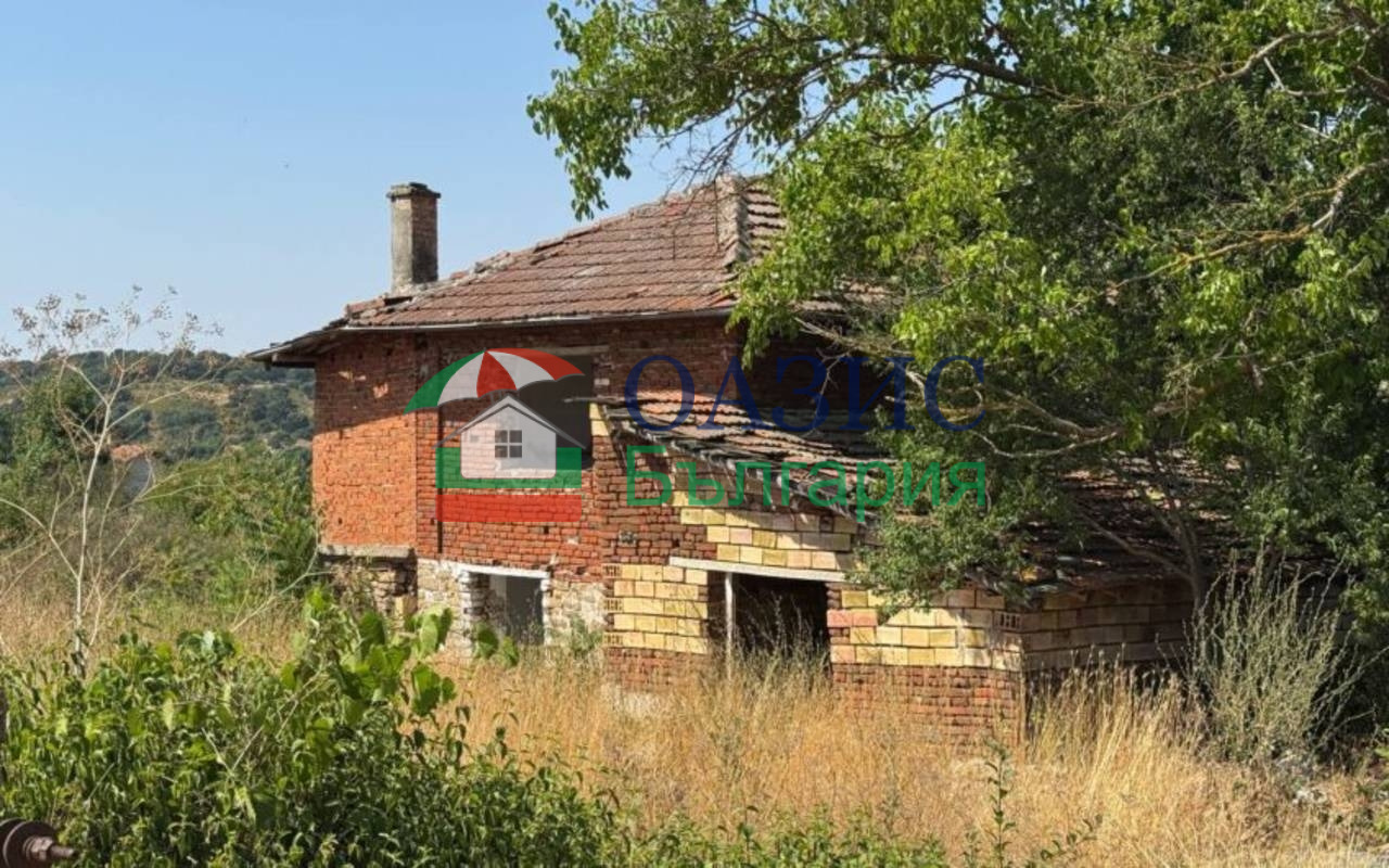 Продава КЪЩА, с. Загорци, област Бургас