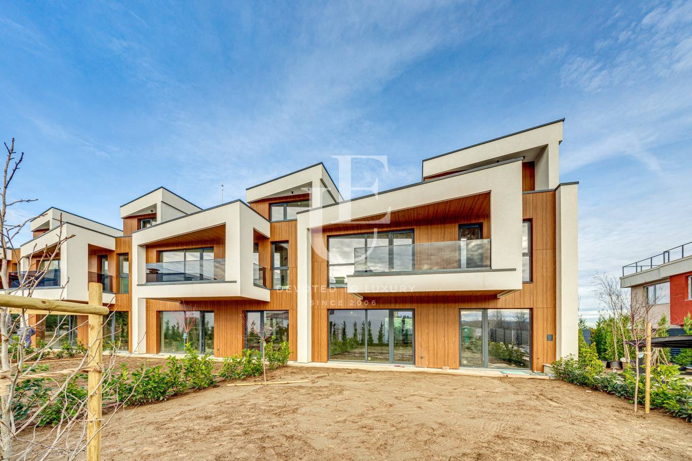 Продава КЪЩА, гр. София, с. Бистрица