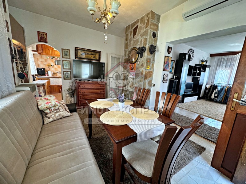 Продава  Етаж от къща област Пловдив , гр. Асеновград , 171 кв.м | 48855947 - изображение [4]