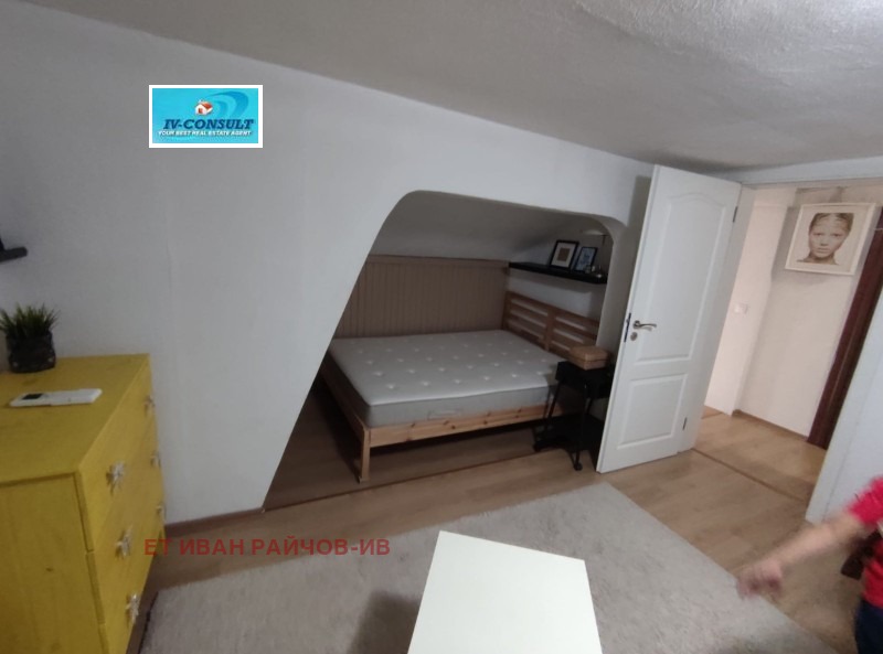 Продава КЪЩА, гр. Дупница, област Кюстендил, снимка 10 - Къщи - 55176343
