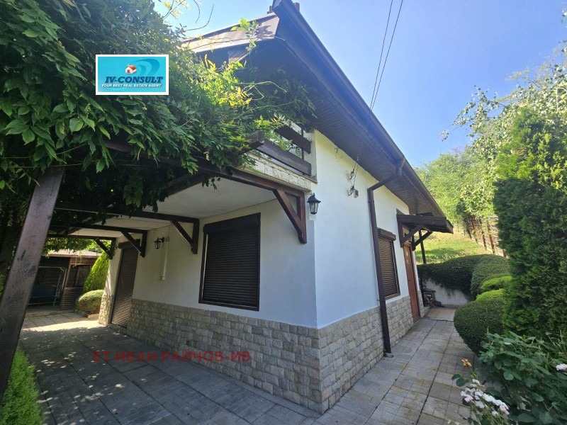 Продава КЪЩА, гр. Дупница, област Кюстендил