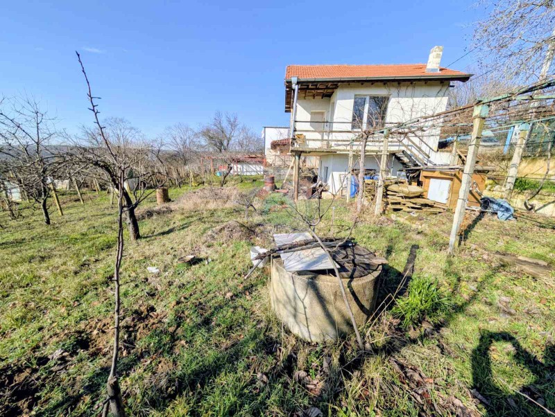 Продава ВИЛА, гр. Варна, м-т Боровец - юг, снимка 2 - Вили - 53480738