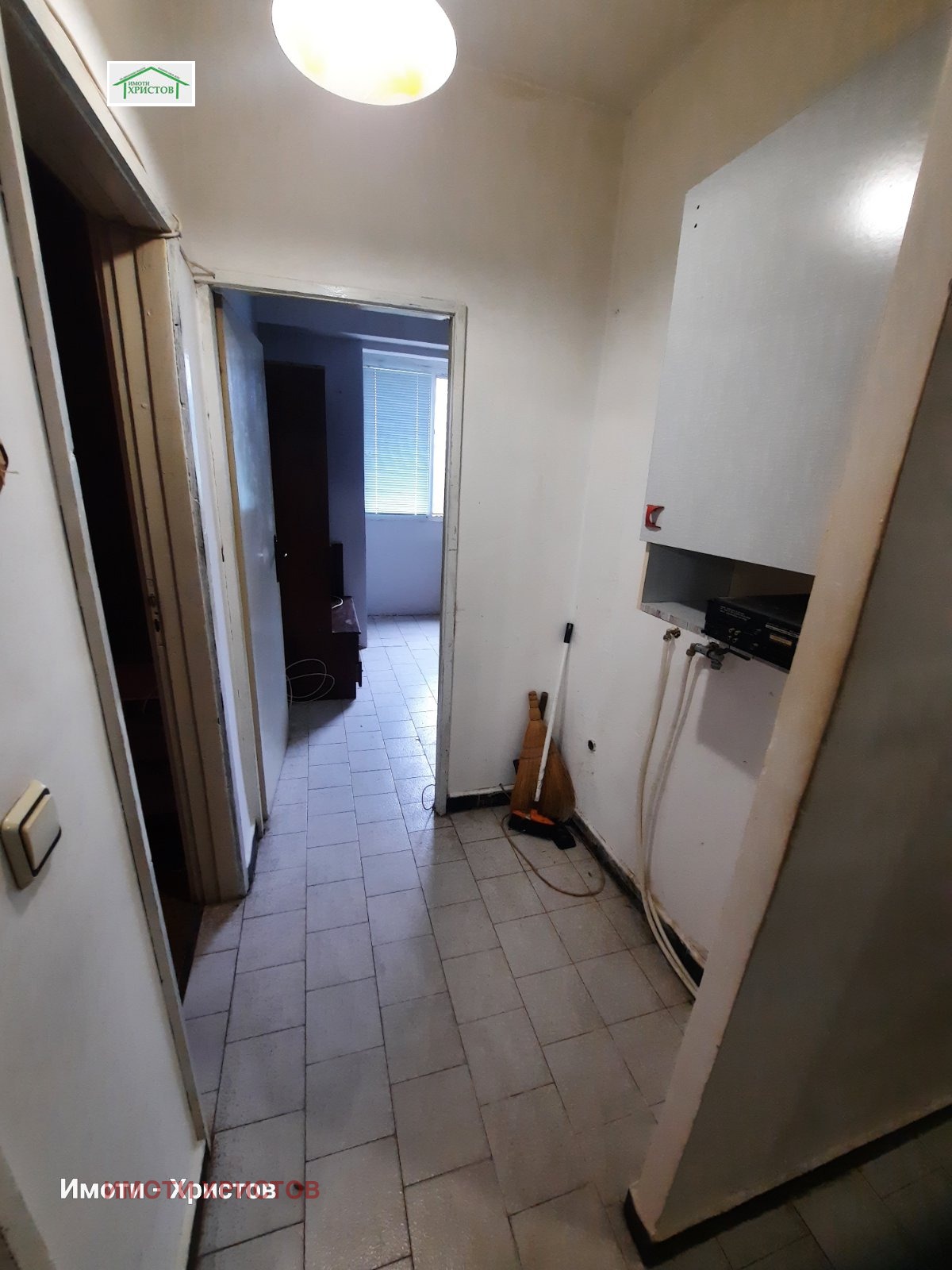 Продава 2-СТАЕН, гр. Шумен, Боян Българанов 1, снимка 9 - Апартаменти - 55155922