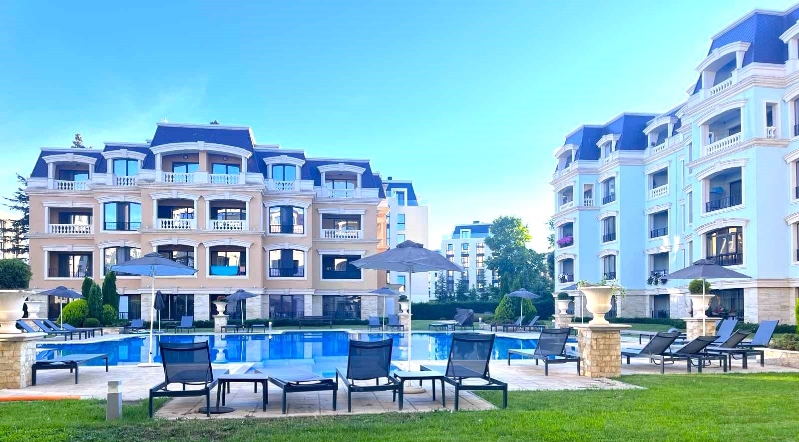 Продава 3-СТАЕН, гр. Варна, к.к. Св.Св. Константин и Елена