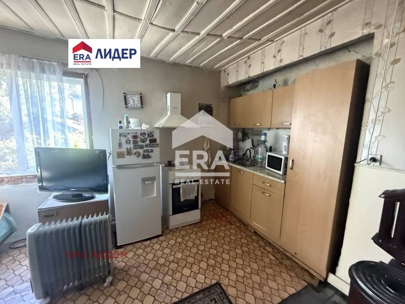 Продава КЪЩА, гр. Мартен, област Русе, снимка 7 - Къщи - 55199435