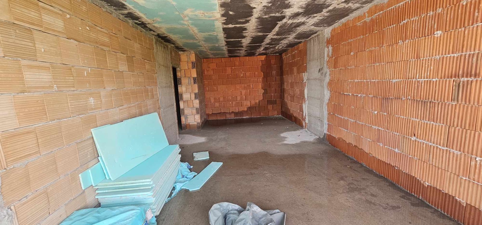 Продава 3-СТАЕН, гр. Кърджали, Възрожденци, снимка 2 - Апартаменти - 45526189