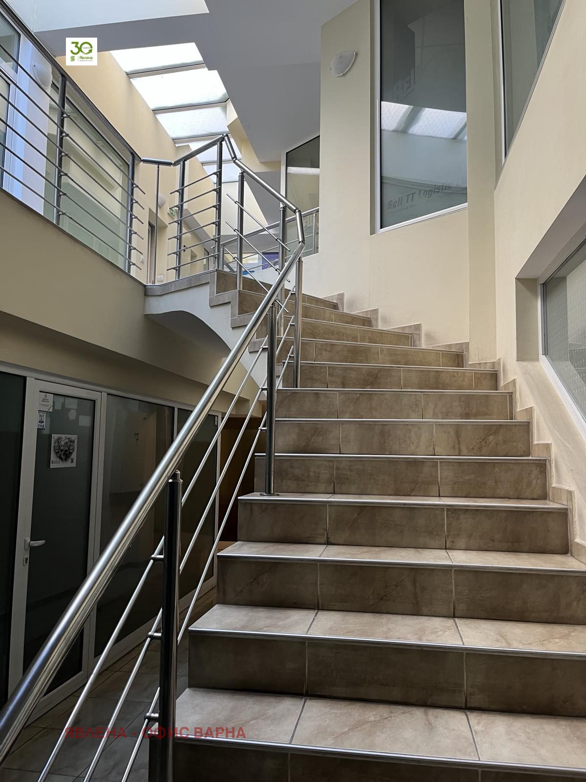 Продава ОФИС, гр. Варна, Център, снимка 2 - Офиси - 54027272