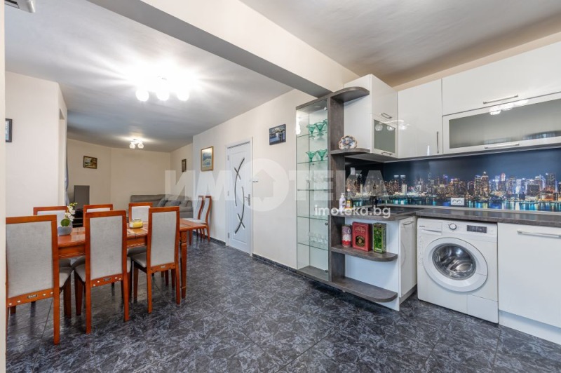 Продава 3-СТАЕН, гр. Варна, Окръжна болница-Генерали