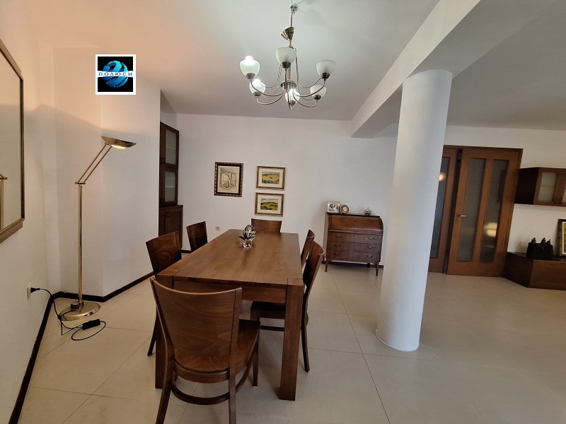 Na prodej  3 ložnice Sofia , Borovo , 260 m2 | 64589679 - obraz [4]