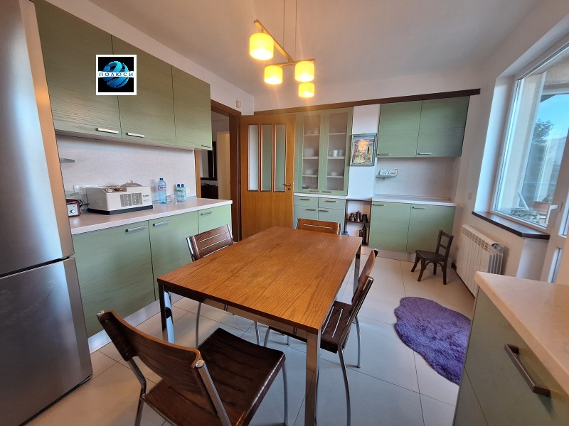 Na prodej  3 ložnice Sofia , Borovo , 260 m2 | 64589679 - obraz [8]