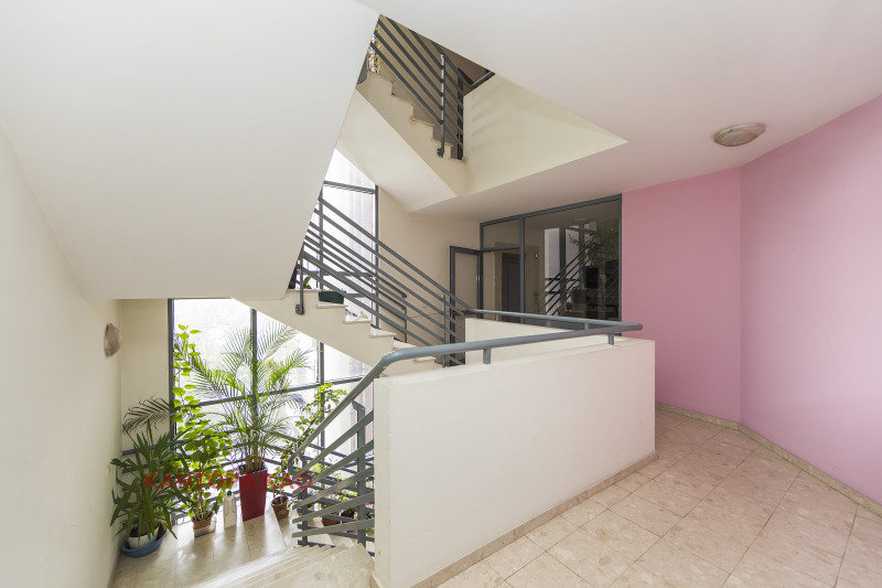 Zu verkaufen  3+ Schlafzimmer Sofia , Studentski grad , 166 qm | 98503395 - Bild [15]