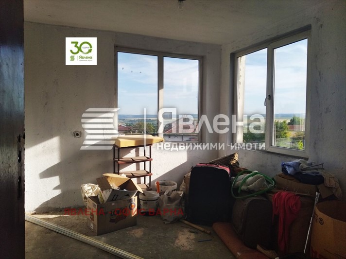 Продава ЕТАЖ ОТ КЪЩА, гр. Игнатиево, област Варна, снимка 6 - Етаж от къща - 55907926