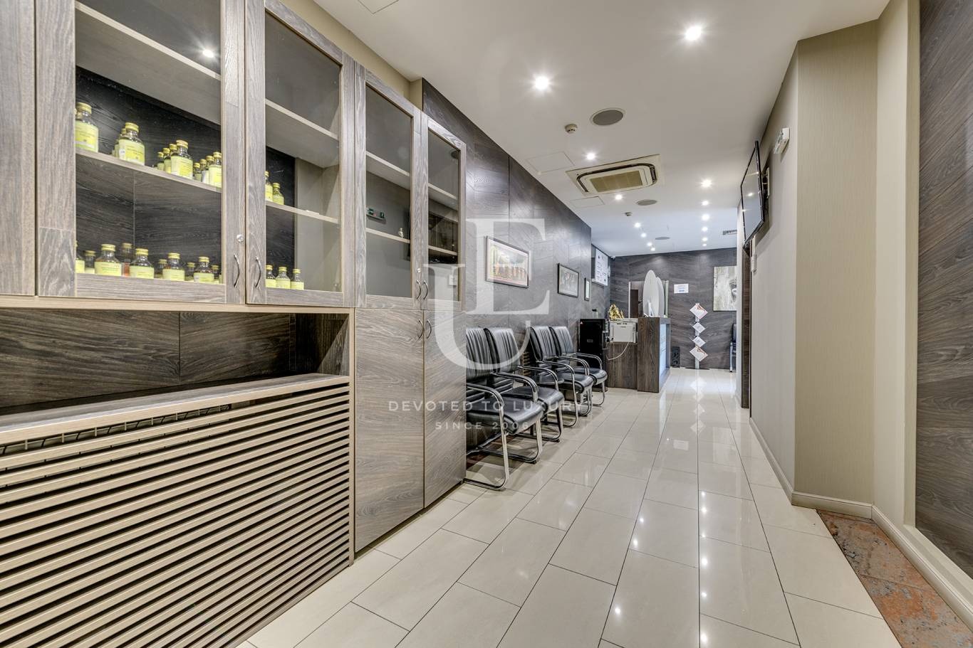 Продава ОФИС, гр. София, Оборище, снимка 2 - Офиси - 54042919