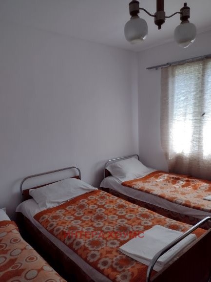 Продава КЪЩА, гр. Вършец, област Монтана, снимка 5 - Къщи - 53230618