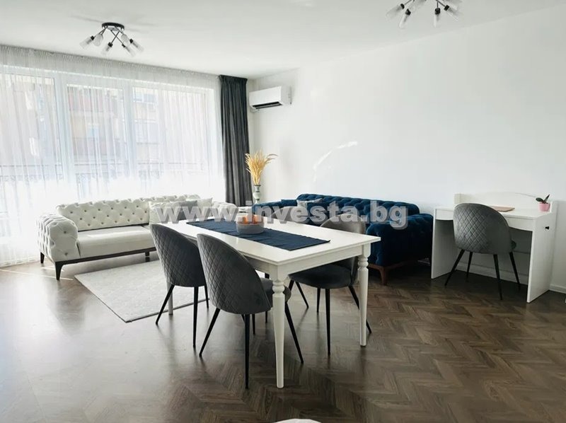 Продава  3-стаен град Пловдив , Въстанически , 130 кв.м | 17388042